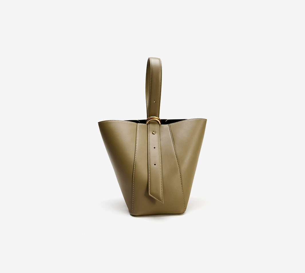 Bucket bag